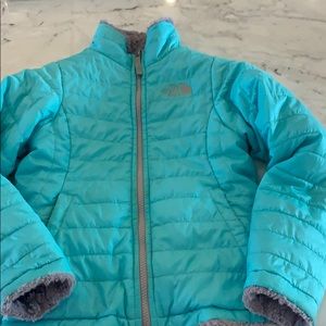 North Face girls Reversible puffy jacket. Size 7/8